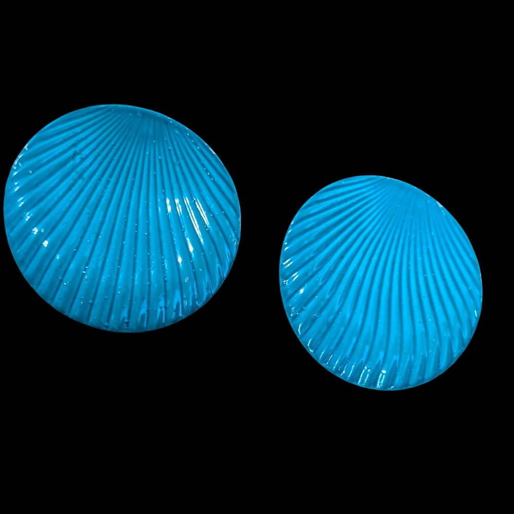 Vintage Turquoise Blue PIerced Earrings Scalloped Seashell Enamel Coastal Studs